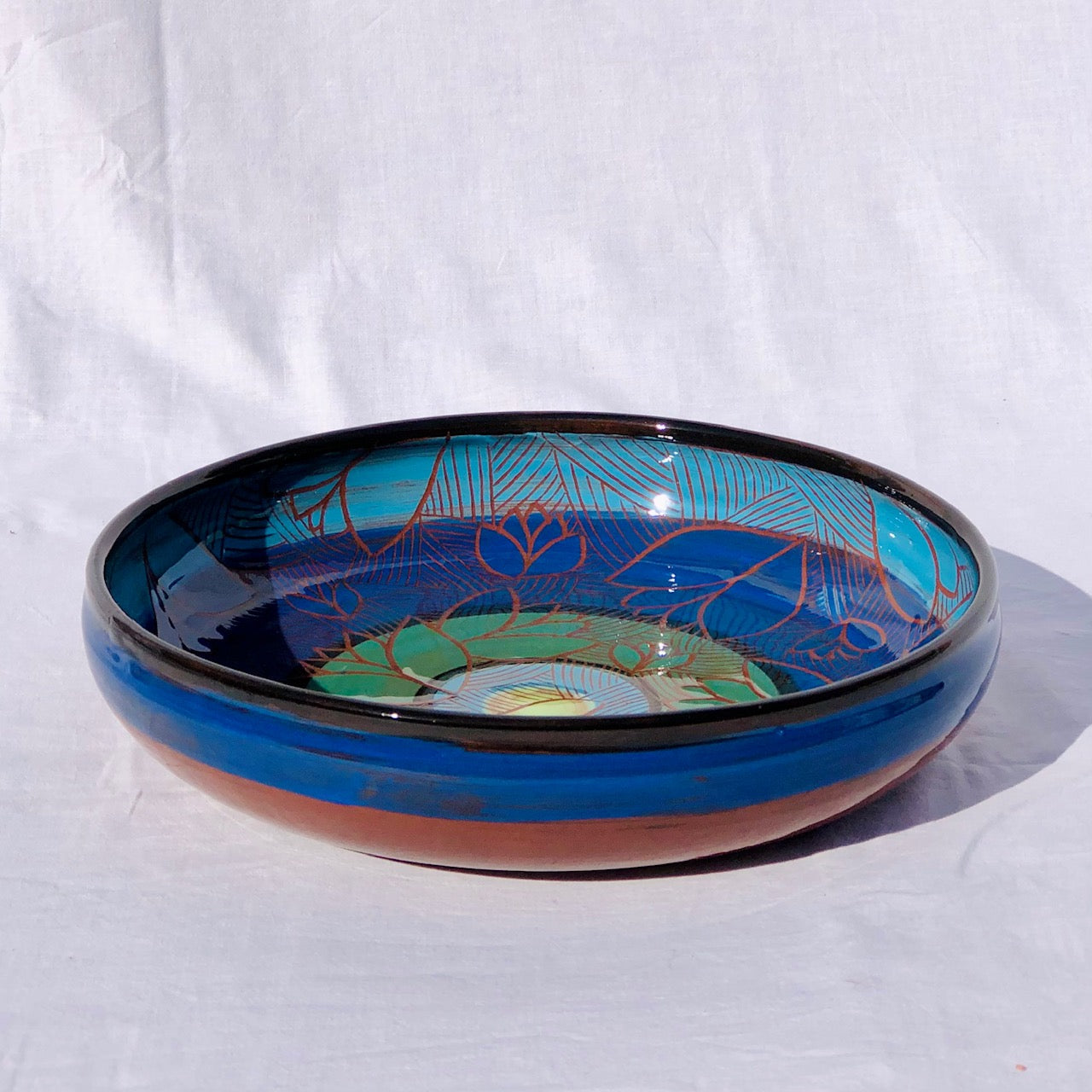 Grand plat lotus bleu