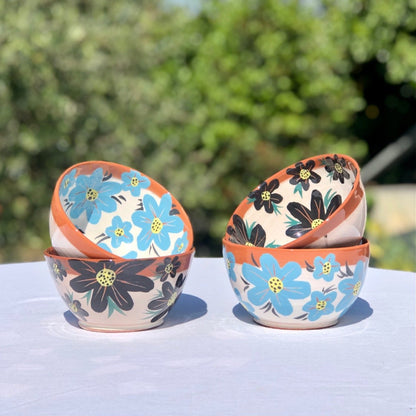 Duo de bols à fleurs